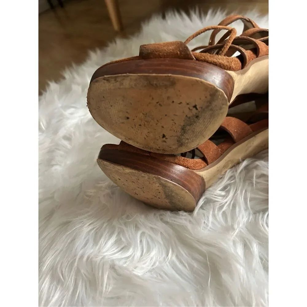 Michael Kors Sofia Platform Womens Suede Platforms size 6 brown 4 inch heels - Picture 4 of 6
